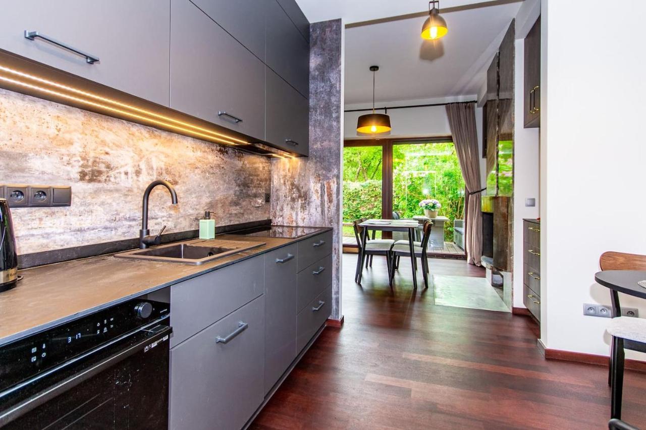 Inpoint 2-Bedrooms Apartment With Private Garden And Free Parking Cracovia Exterior foto